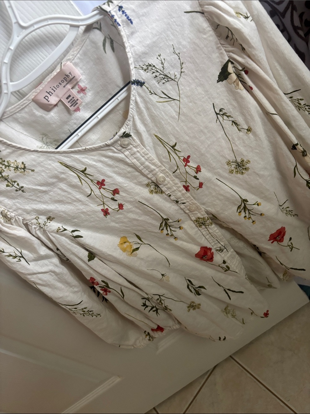 Philosophy Cream Floral Button-Front Blouse with Red & Yellow Accents